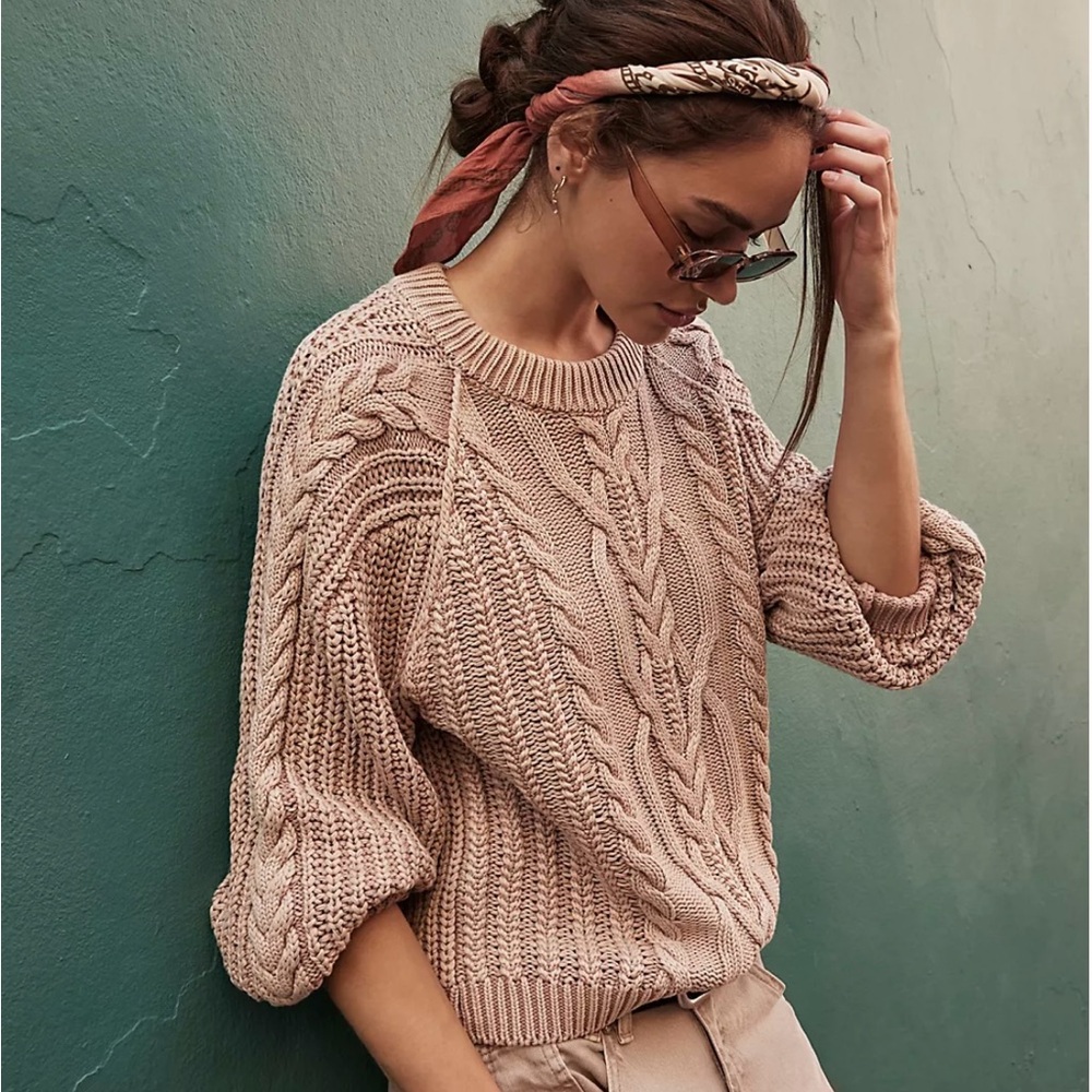 Women's Cable Knit Sweater - Beige